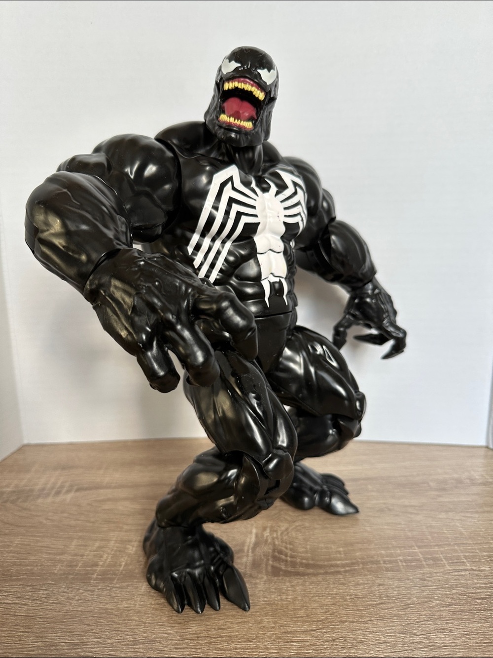 Marvel Venom 15" Talking Big Action Figure
Spider-Man Disney Store Exclusive Toy